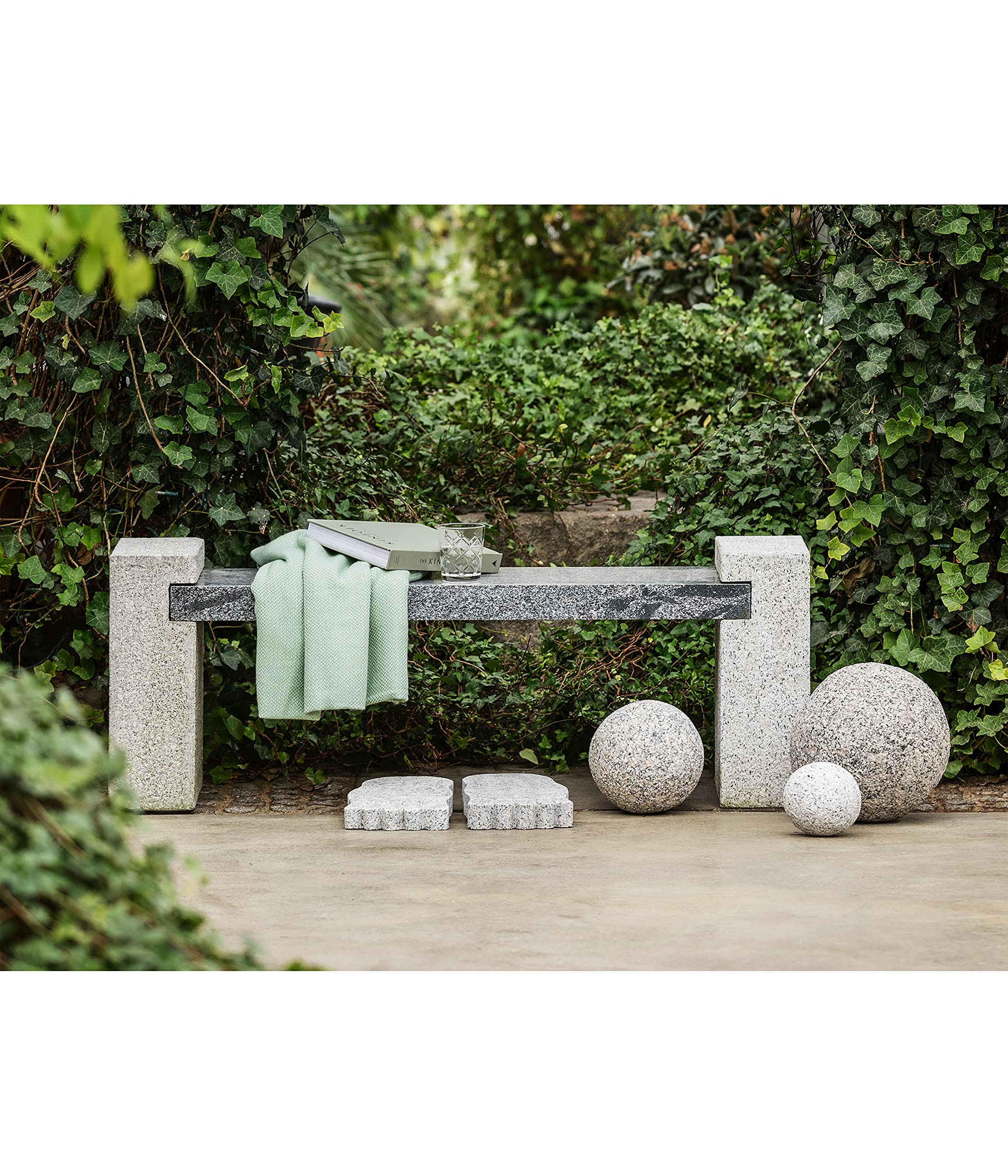 dehner-gartenbank-granit-2-sitzer-120-cm-hellgrau-wetterfest image 4