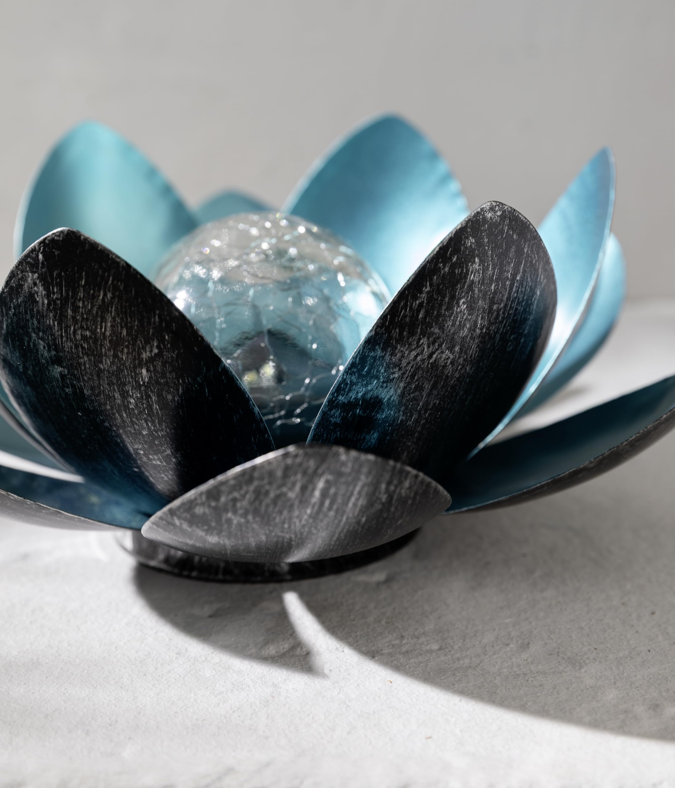 dehner-solarleuchte-lotus-metall-silber-blau-27-5-cm image 6